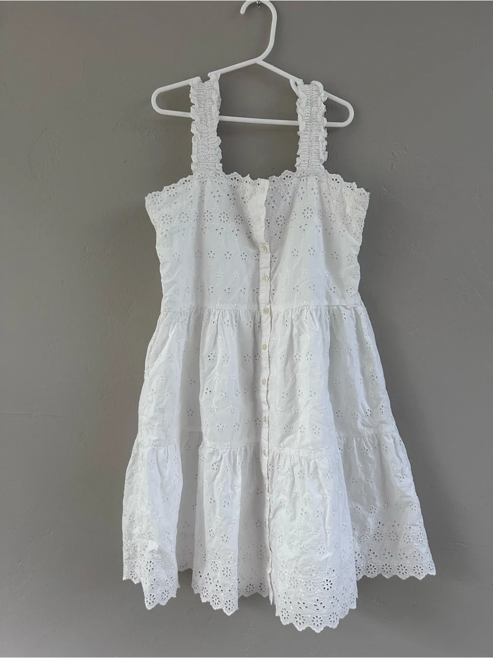 Doen for Gap • girl’s eyelet dress in white with buttons down front